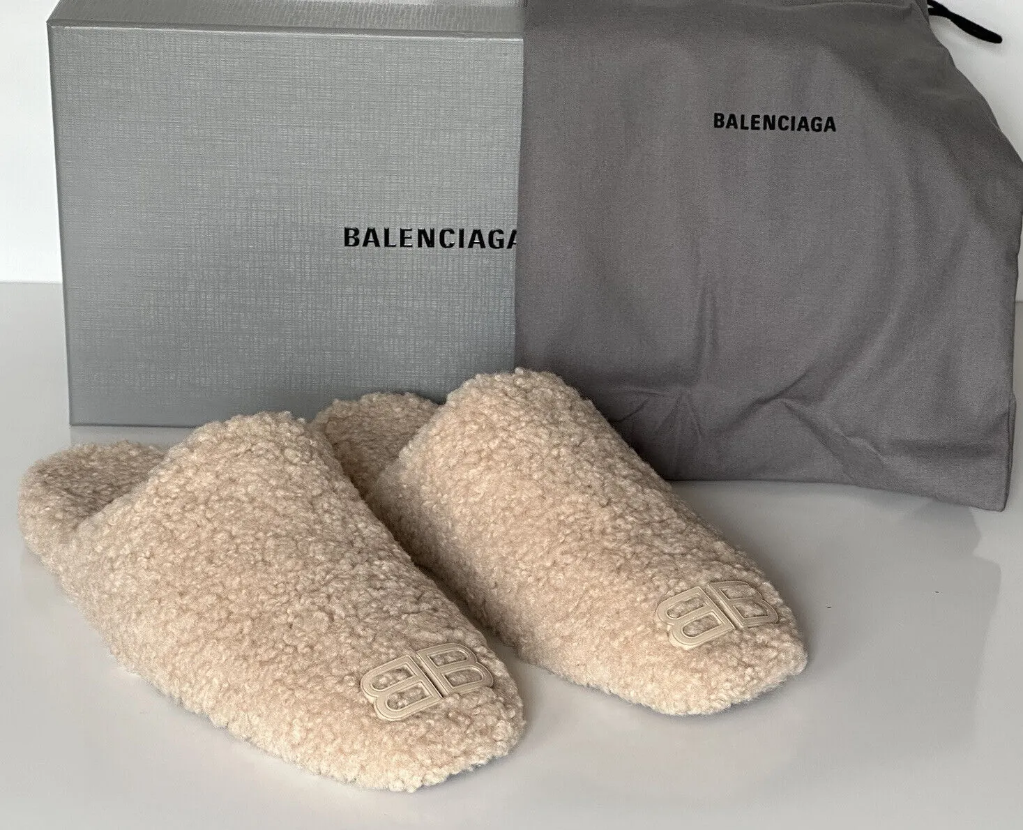 $750 Balenciaga Men's Faux Shearling Mules Beige 10 US (43 Euro)  IT 67256