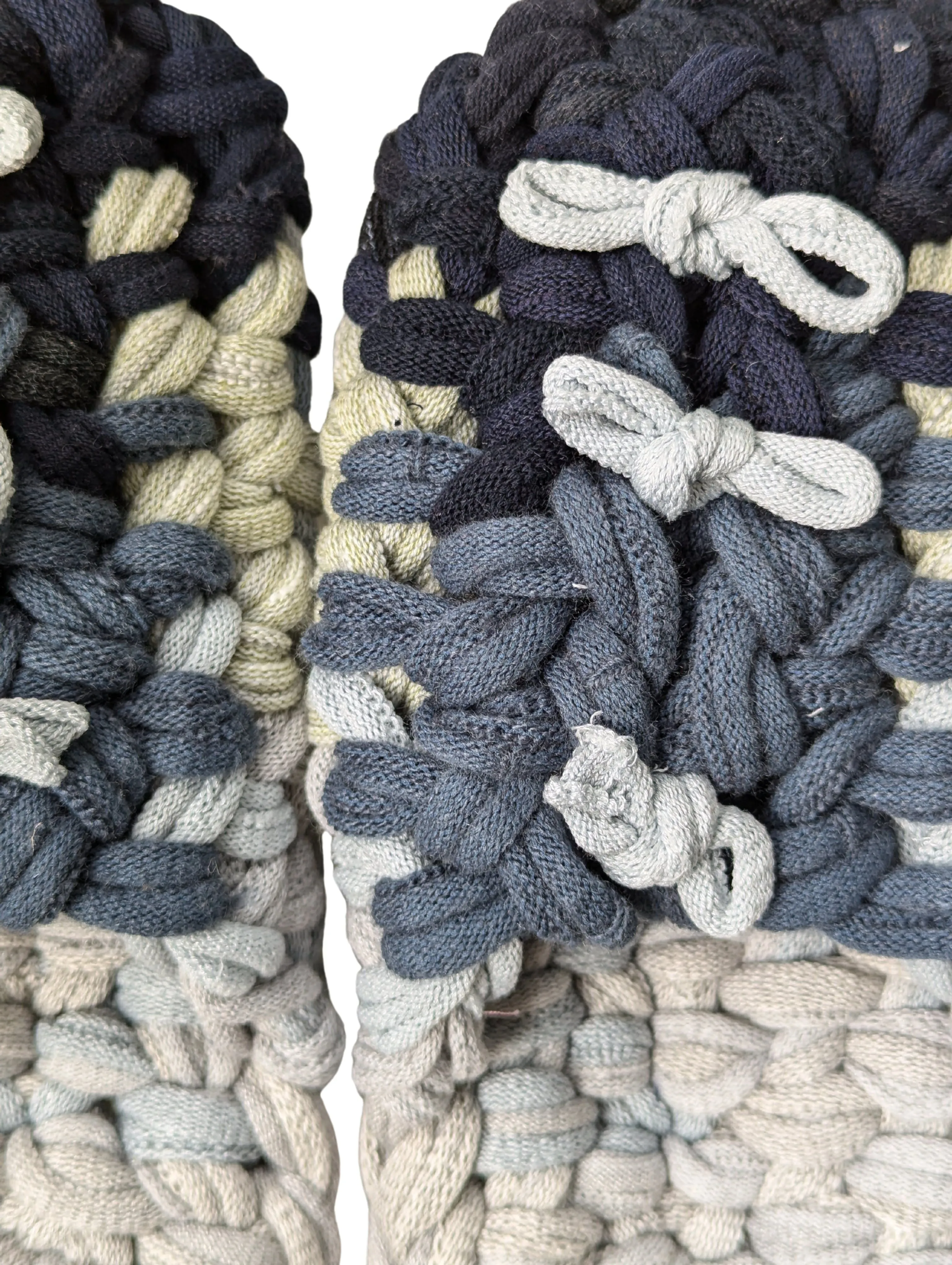 Medium | Knit up-cycle slippers 2024-M114 [Medium]