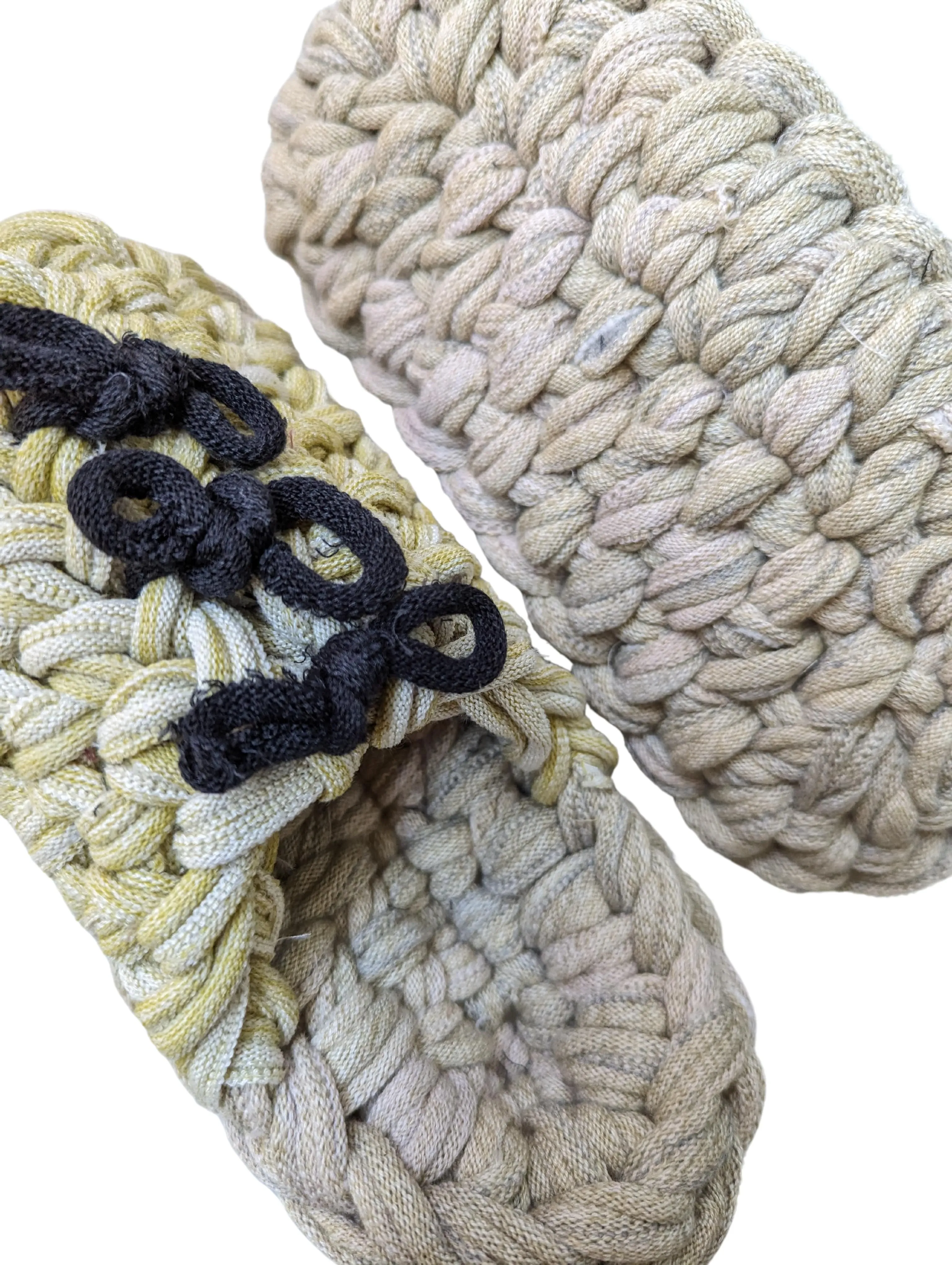 Medium | Knit up-cycle slippers 2024-M53 [Medium]