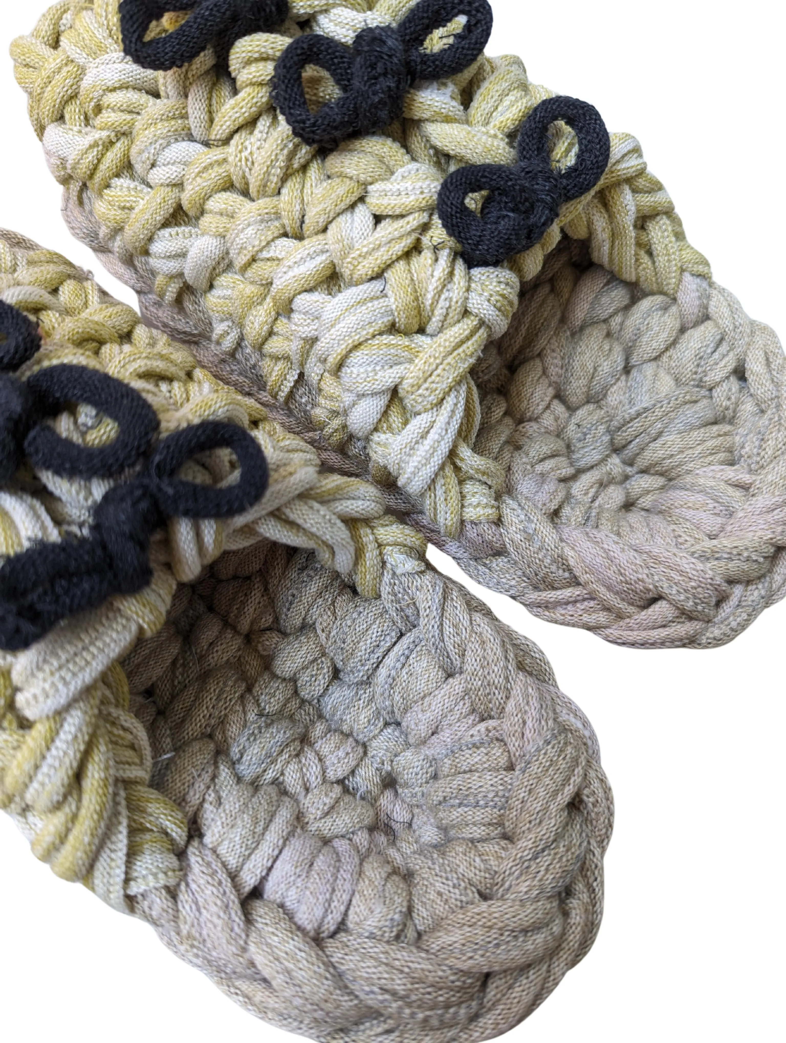 Medium | Knit up-cycle slippers 2024-M53 [Medium]