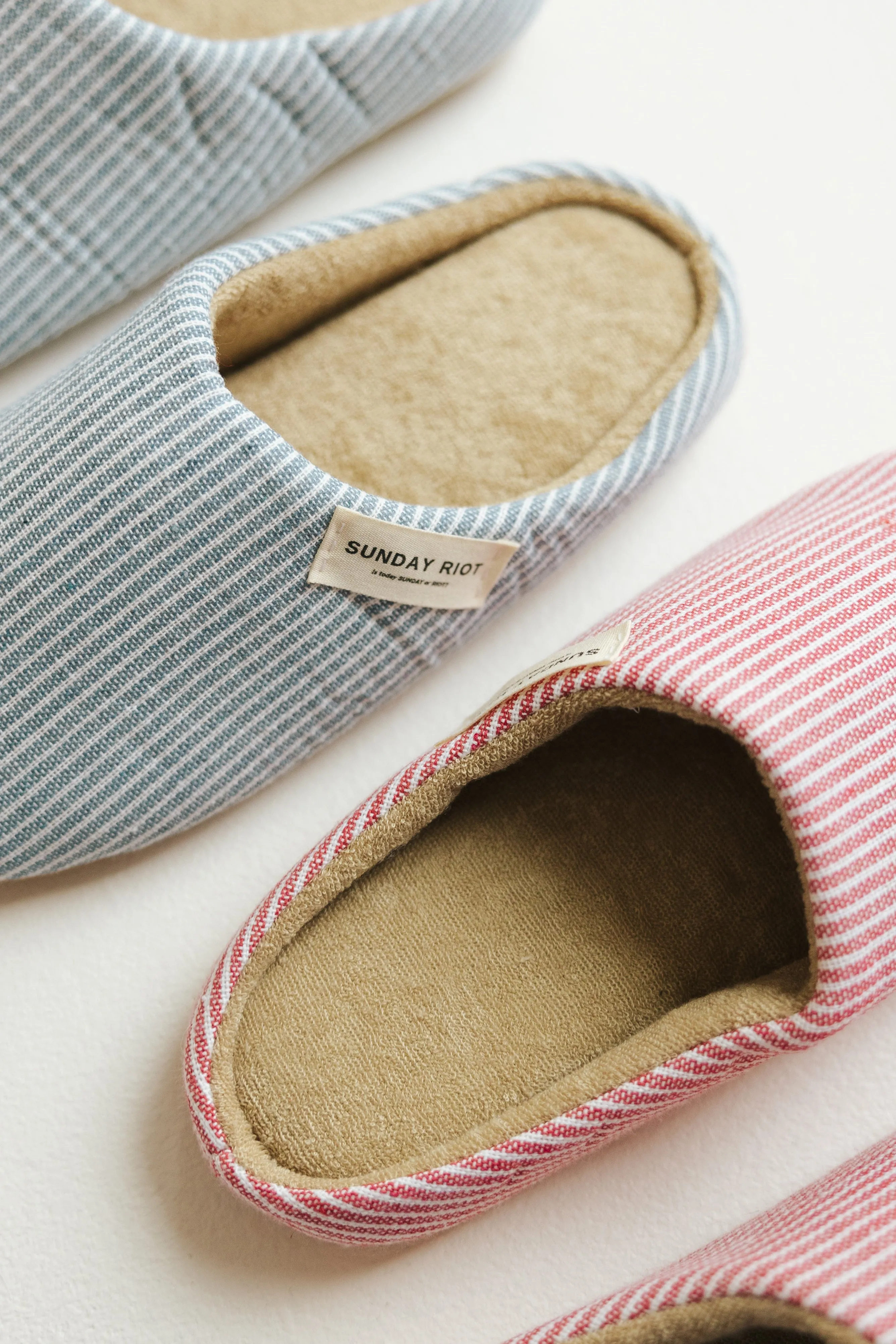 Riot Micro Stripped Slippers in- Strawberry