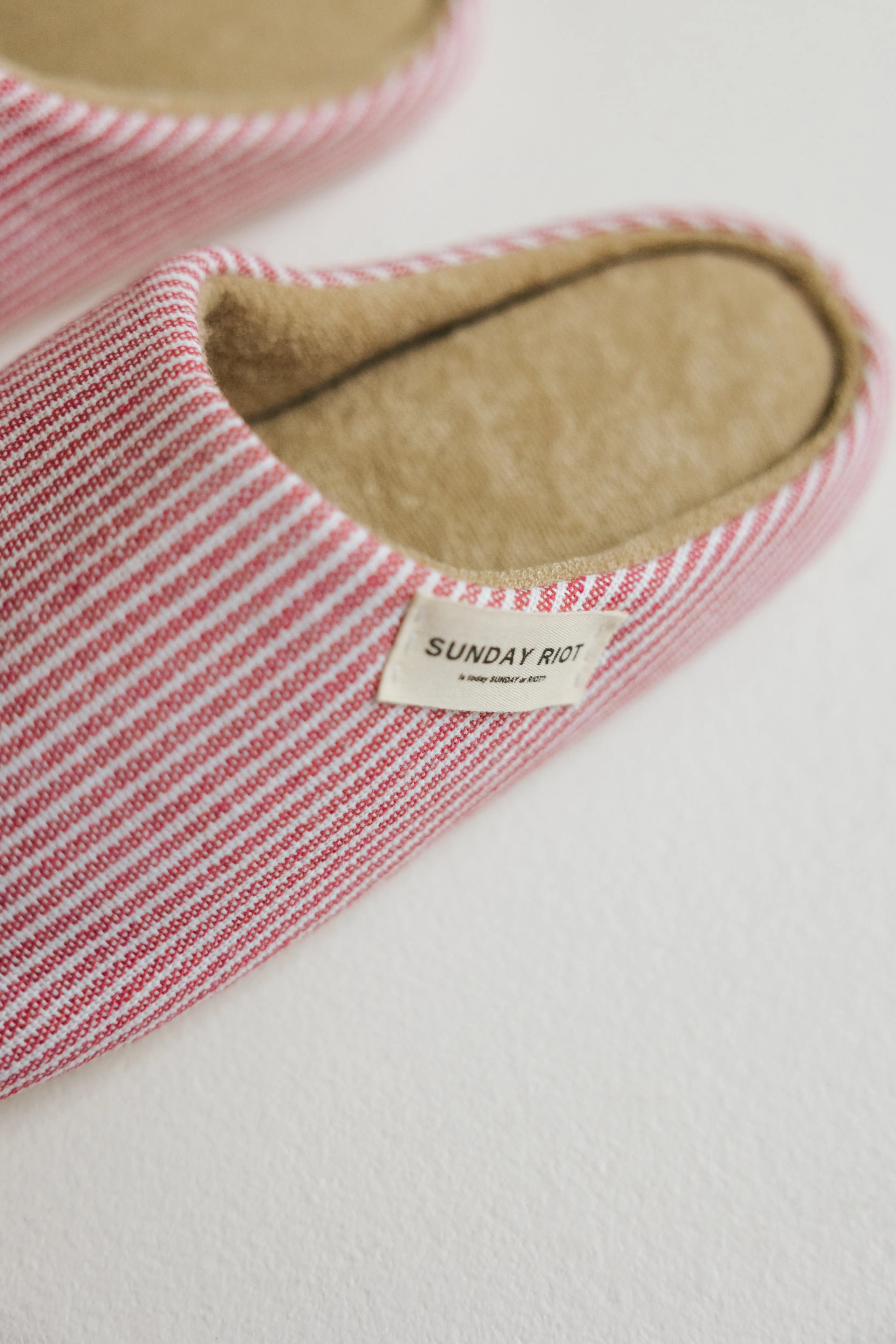 Riot Micro Stripped Slippers in- Strawberry