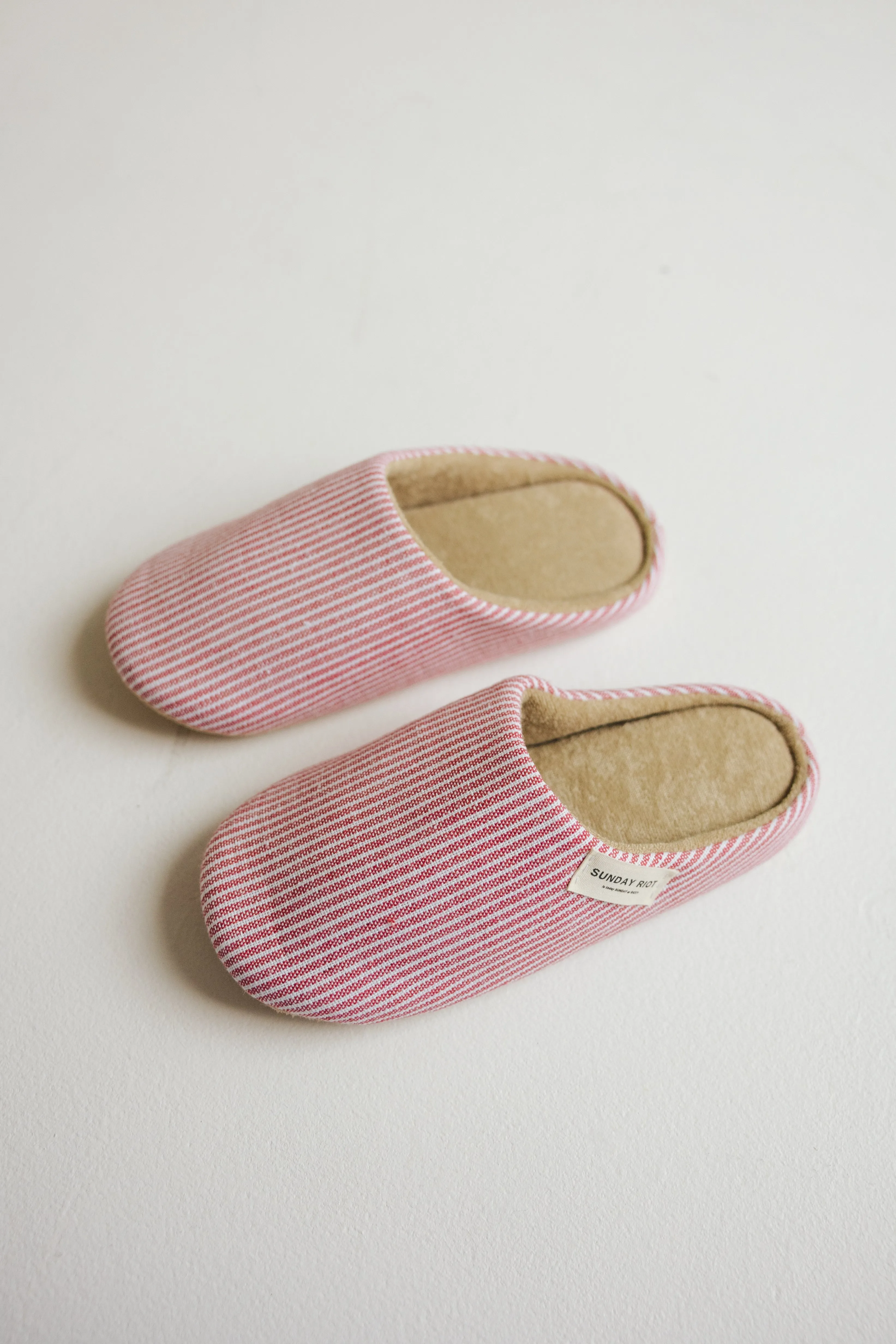 Riot Micro Stripped Slippers in- Strawberry