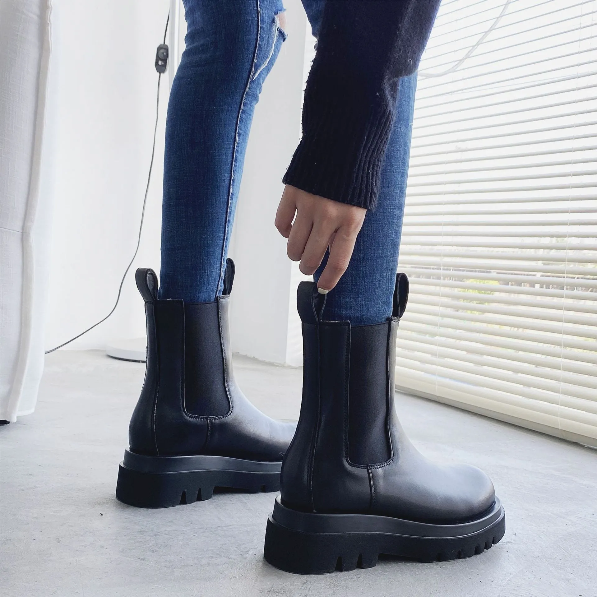 Round Toe High Heel Leather Stitching Chunky Platform Black Chelsea Boots Women